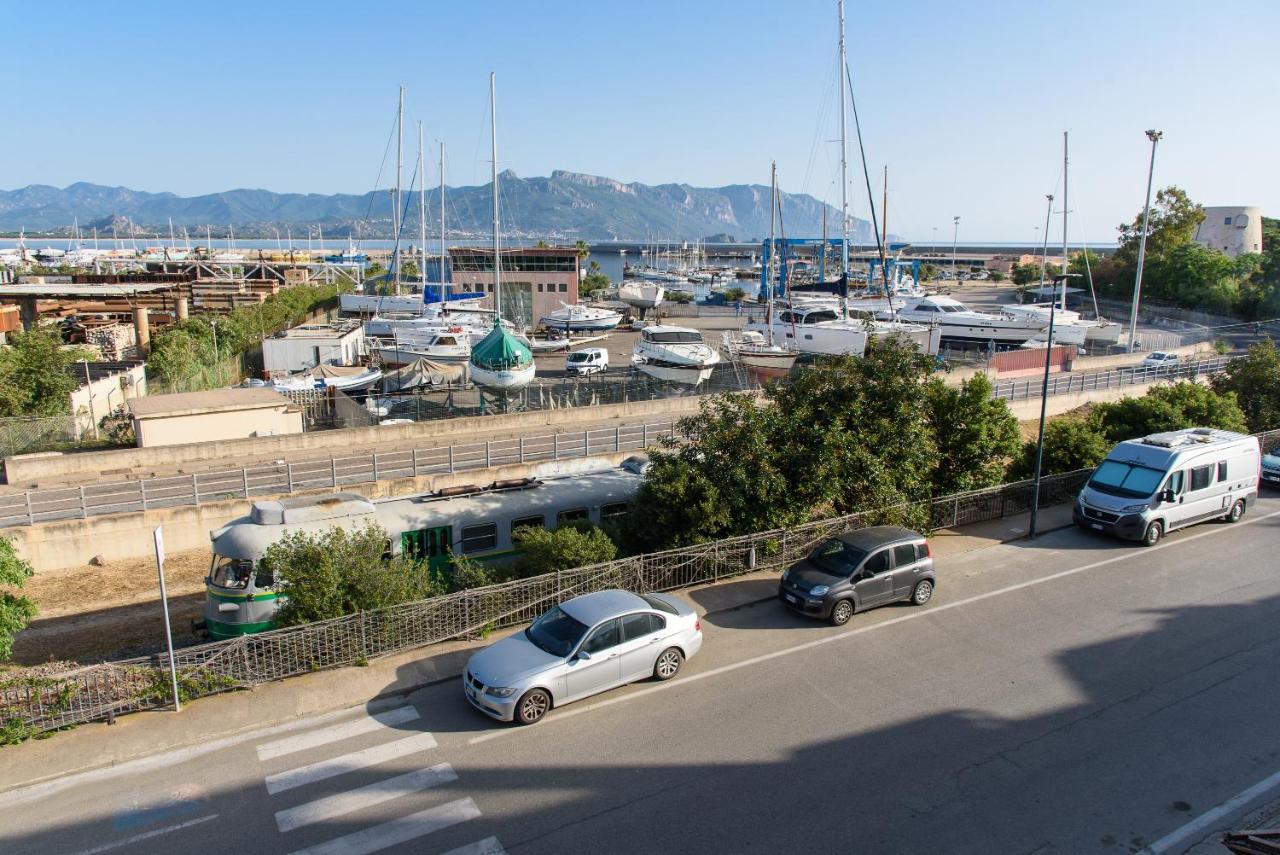 Appartamento Loft Lungomare Vista Mare E Monti Àrbatax Esterno foto