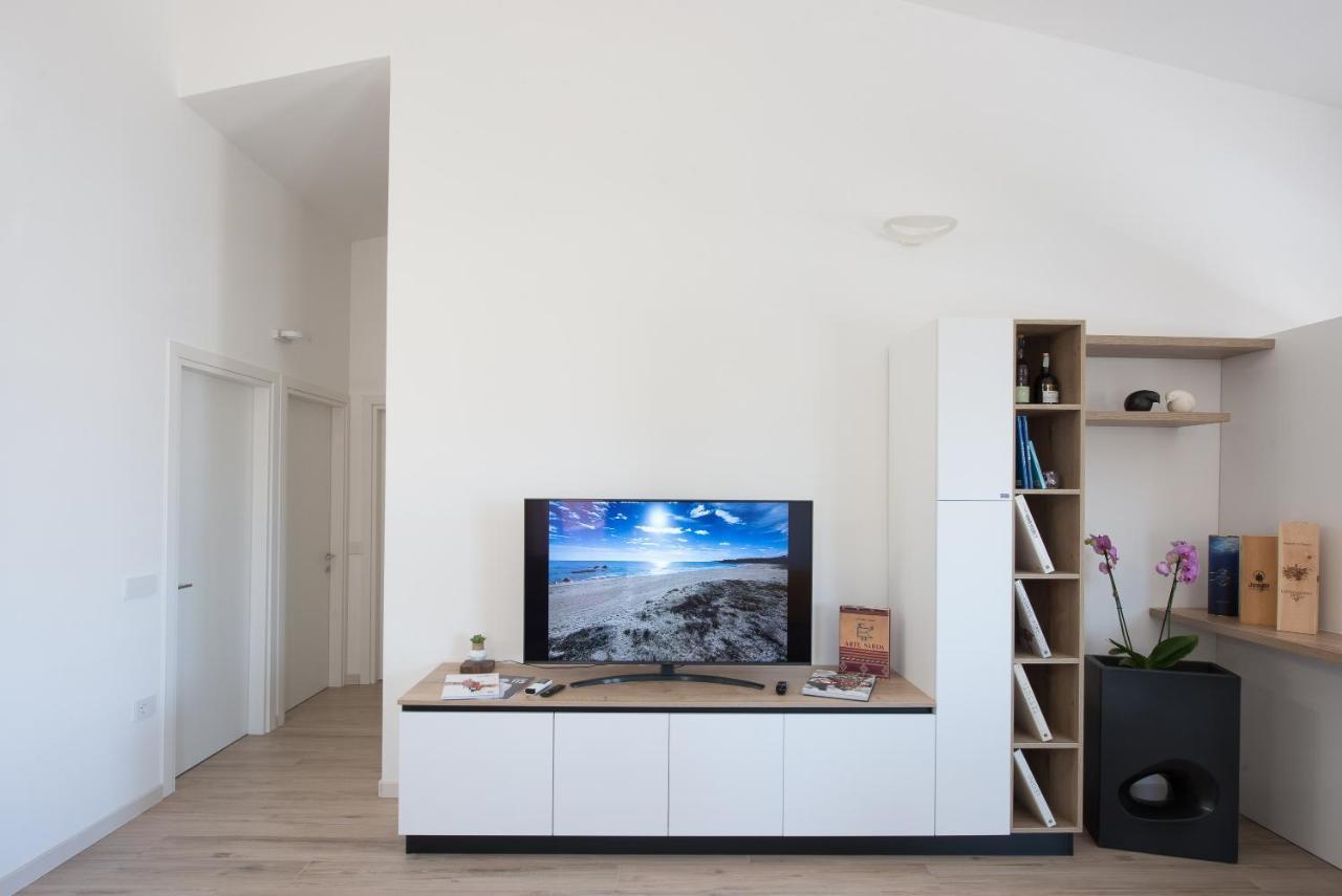 Appartamento Loft Lungomare Vista Mare E Monti Àrbatax Esterno foto